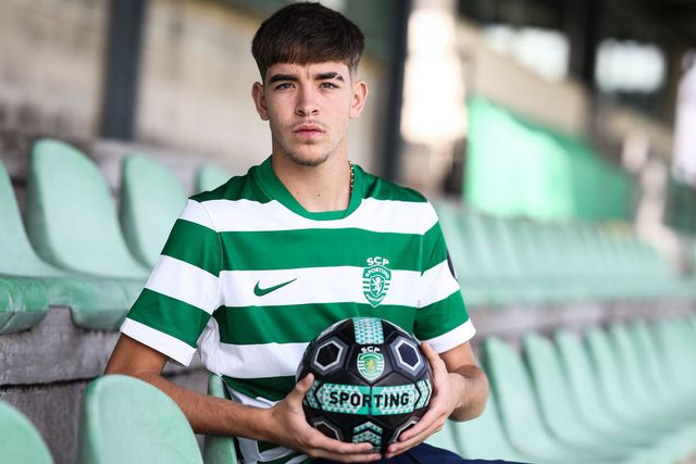 Pablo Valeron, avançado de 16 anos - Foto; SPORTING CP