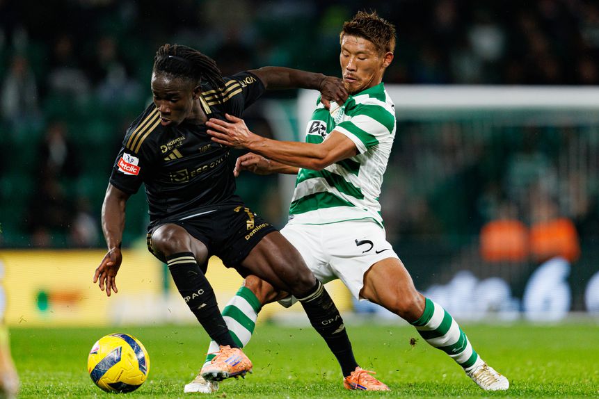 Renato Nhaga somava 21 jogos pelo Casa Pia na presente temporada - Foto: IMAGO