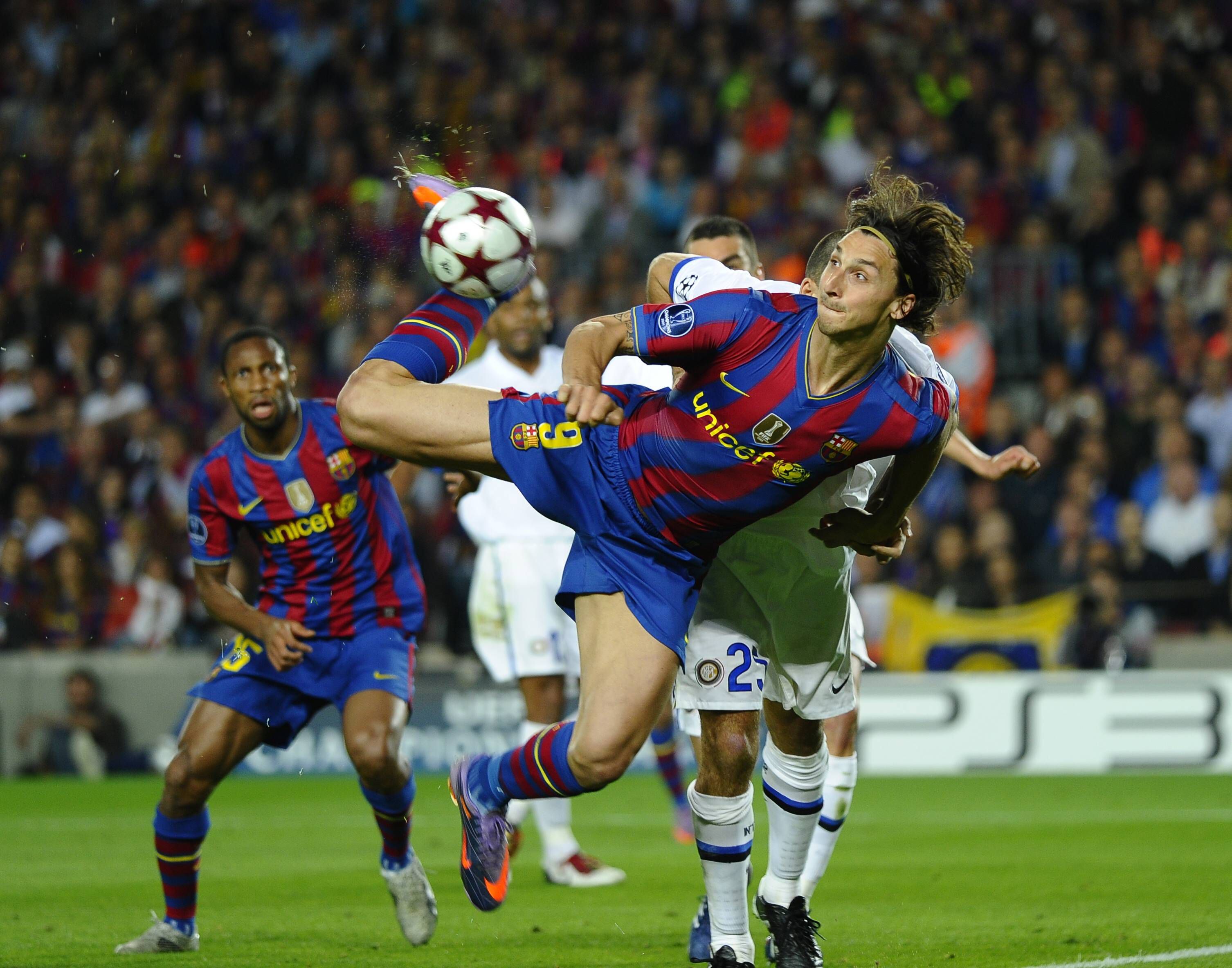 Zlatan Ibrahimovic do Inter para o Barcelona (€46 milhões + Samuel Eto'o), 2009/10 — Havia grande expectativa sobre o sueco em Camp Nou, mas entrou em colisão com Guardiola e saiu ao fim de uma época