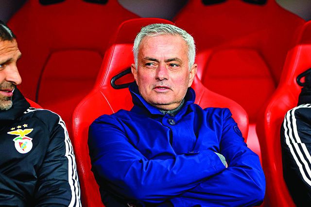 Mourinho partilhou que não estava desesperado com o fecho do mercado de transferências — Foto: IMAGO