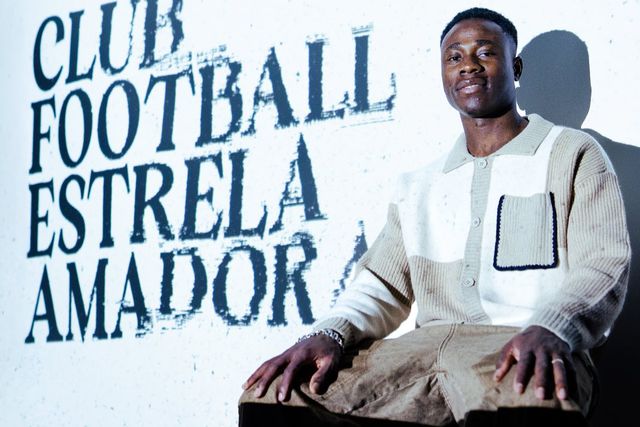 Gbomadu aumenta leque de opções de João Nuno para a frente de ataque - Foto: Estrela da Amadora