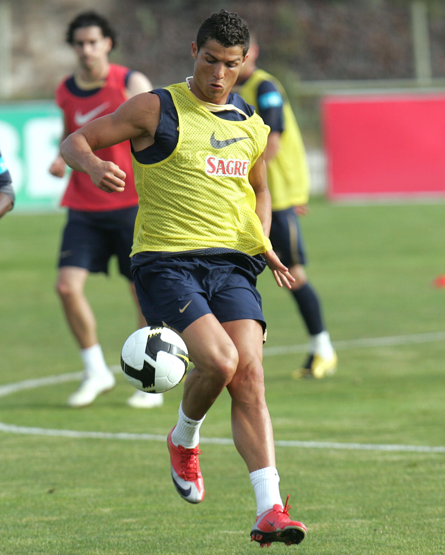 Com 24 anos, num treino da Seleção em 2009 (Foto Miguel Nunes)