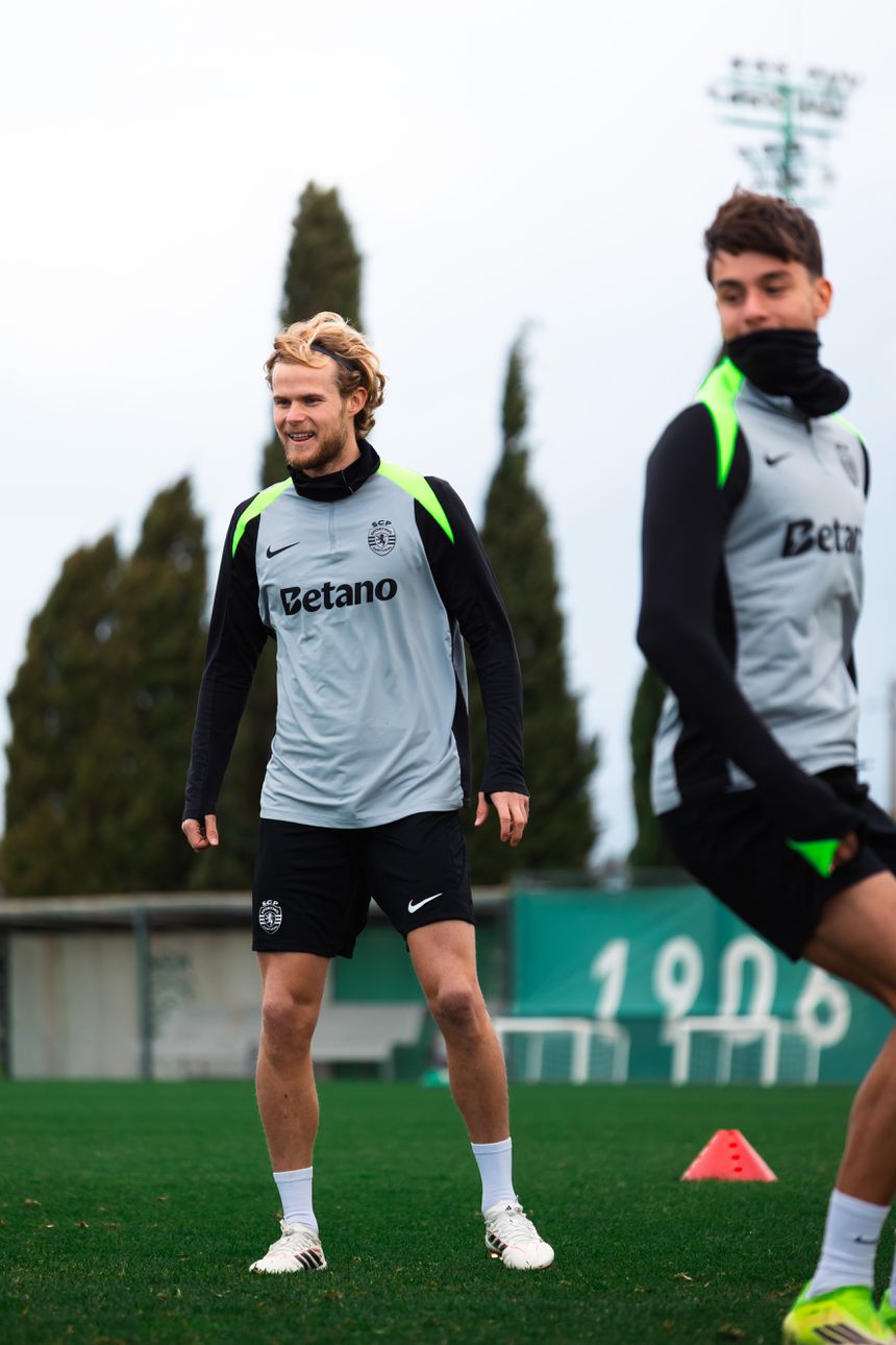 Morten Hjulmand esta segunda-feira na Acadfemia, em Alcochete - Foto: SPORTING