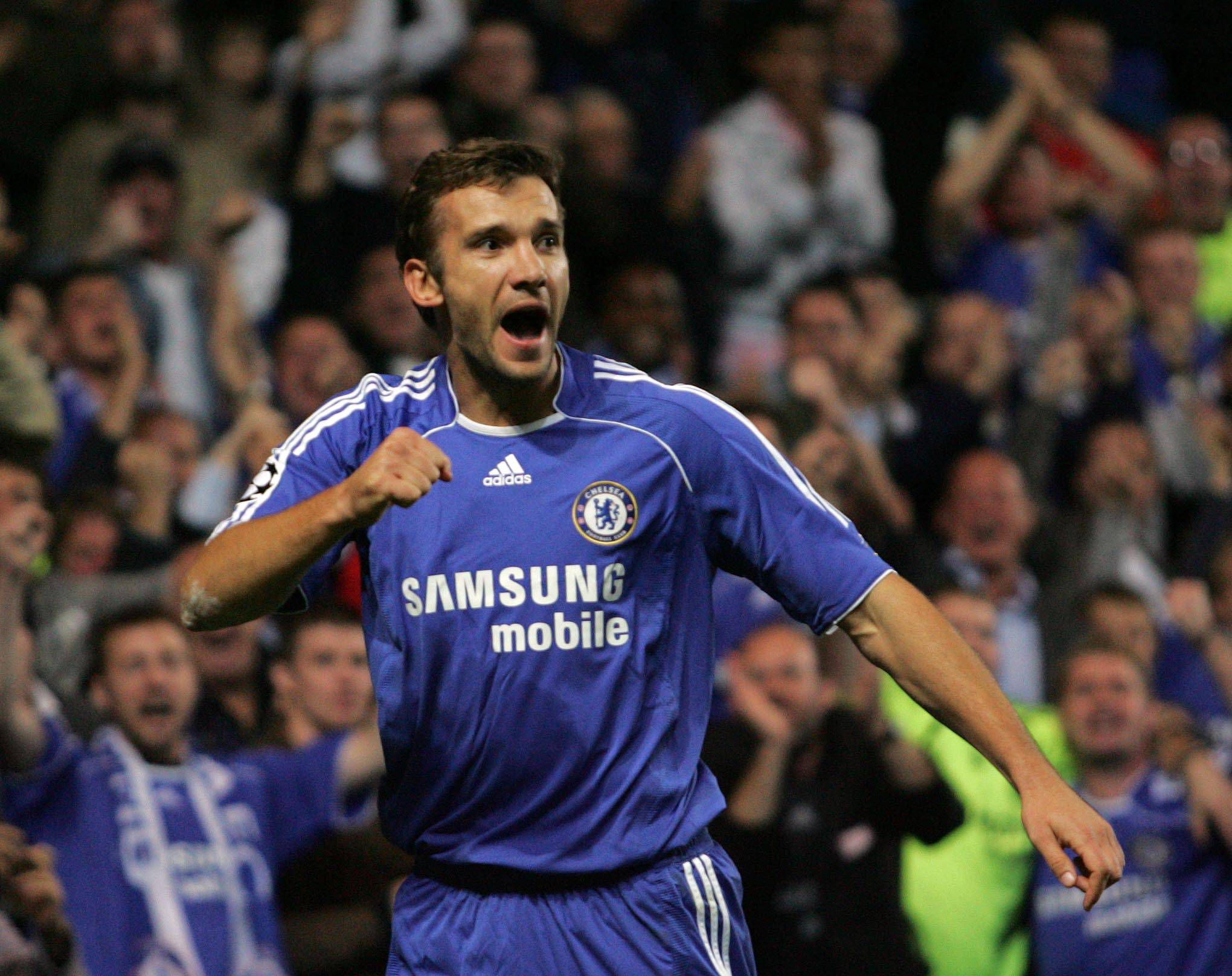 Andriy Shevchenko do Milan para o Chelsea (€45 milhões), 2006/07 — Contratado por imposição de Roman Abramovich a Mourinho, o goleador que brilhou no Milan foi uma sombra em Inglaterra: apenas 22 golos em 77 jogos