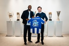 Seko Fofana e o presidente dos dragões, André Villas-Boas - Foto: FC Porto