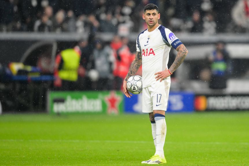 Romero insatisfeito com a falta de opções na equipa de Thomas Frank