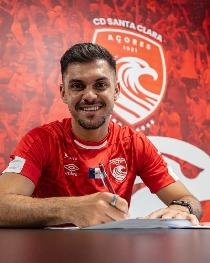 Andrey assinou até junho de 2027. -Foto: SANTA CLARA