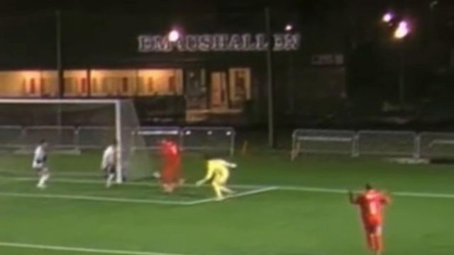 Mini Haaland sueco à experiência no Benfica