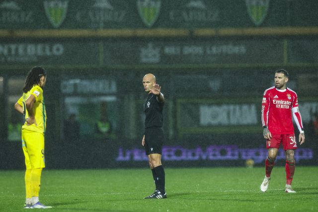 Luís Godinho apitou o jogo no Estádio João Cardoso