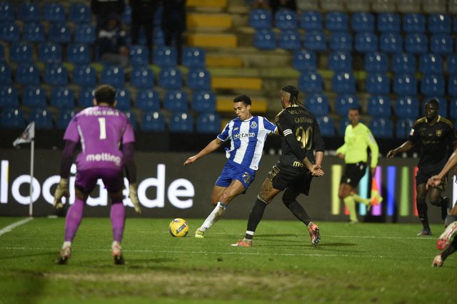 Alberto, defesa do FC Porto (Foto: Sérgio Miguel Santos)