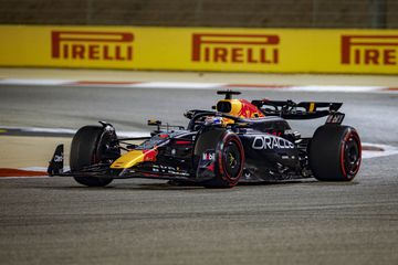 Max Verstappen domina e vence Grande Prémio de Bahrein