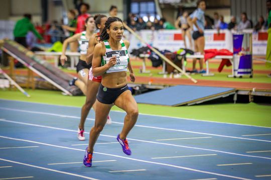 Lorène Bazolo e Rosalina Santos falham semifinais de 60 metros