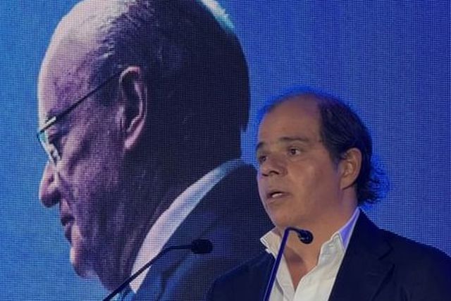 A densa teia do ‘factoring’