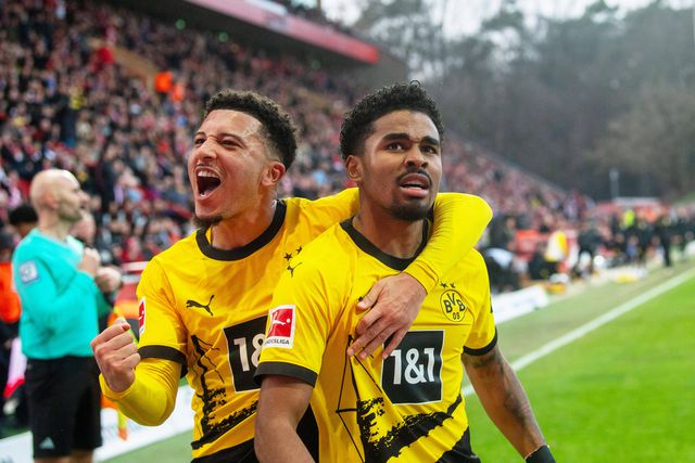 Dortmund vence, mas Leipzig goleia e não descola na luta pela Liga dos Campeões