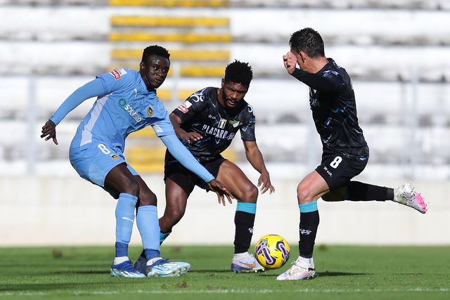 Moreirense desperdiça penálti ao cair do pano e empata com o Rio Ave