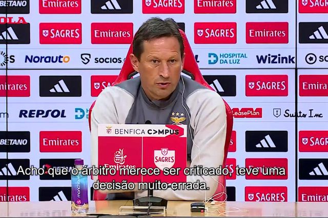 Schmidt volta ao jogo com o Sporting: «O árbitro quis dar um penálti»