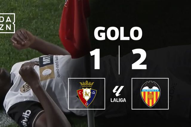 VÍDEO: Umar Sadiq volta a colocar o Valência na frente