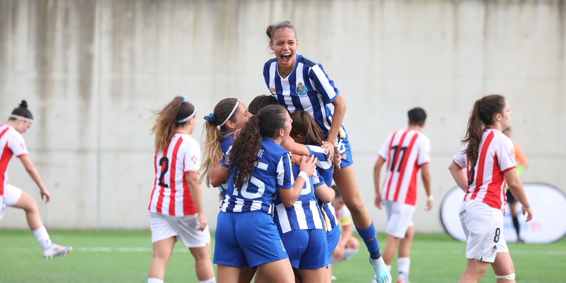 Azuis e brancas golearam em Matosinhos