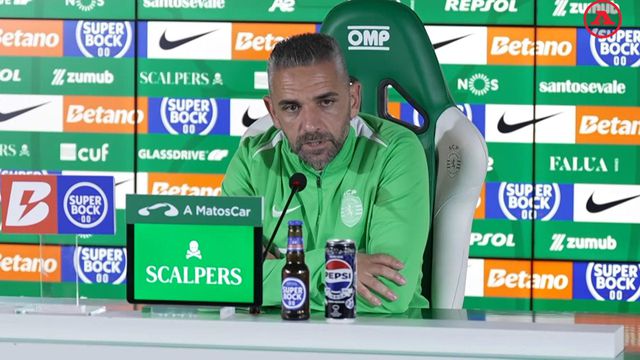 Rui Borges fala aos jornalistas em conferência de Imprensa