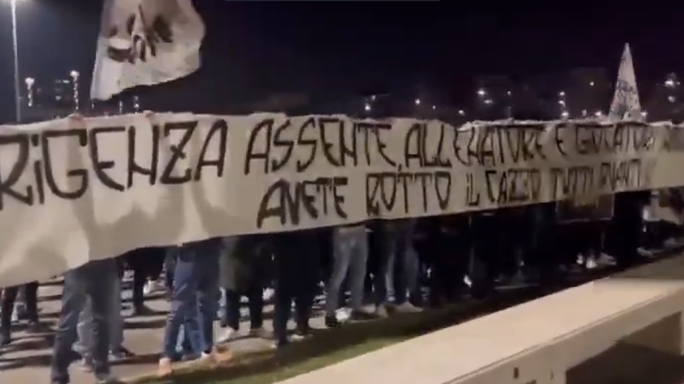 Tensão na Juventus: adeptos arrasam direção, Thiago Motta e jogadores (vídeo)