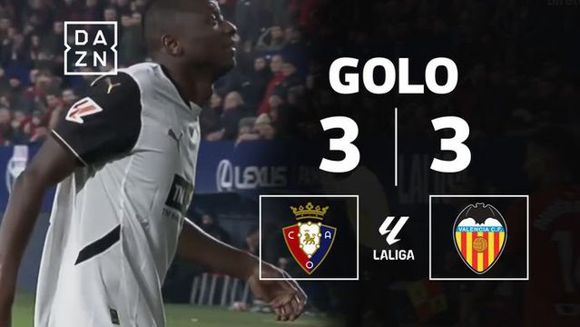 VÍDEO: golaço de calcanhar salva um ponto para o Valência