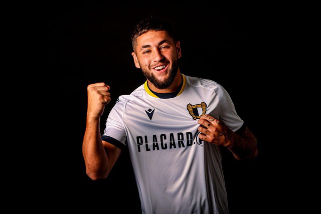 O menino que veio do Real Madrid e não pára de marcar!