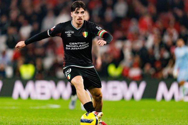 Centrocampista tem uma versatilidade que lhe permite desempenhar várias funções no terreno de jogo