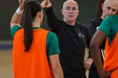 José António Silva lidera a Seleção feminina de andebol. Foto FAP