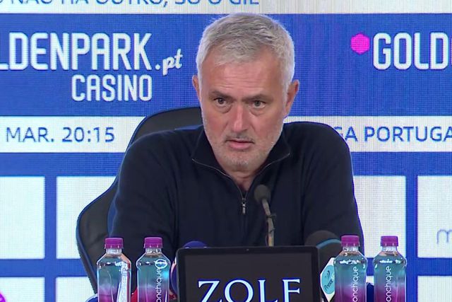 Mourinho: «Prestianni não esteve mal, mas não foi o Prestianni»