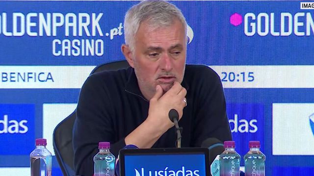 Mourinho destaca Pavlidis: «Há atacantes que também são bons quando não marcam»