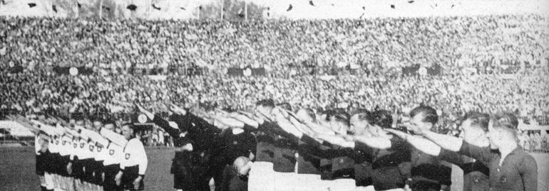 A Áustria estava entre os favoritos para 1938, mas ficou fora devido à anexação pela Alemanha Nazi. Alguns jogadores austríacos juntaram-se à equipa alemã, mas não a estrela Matthias Sindelar, que se recusou a representar os nazis - foto Imago