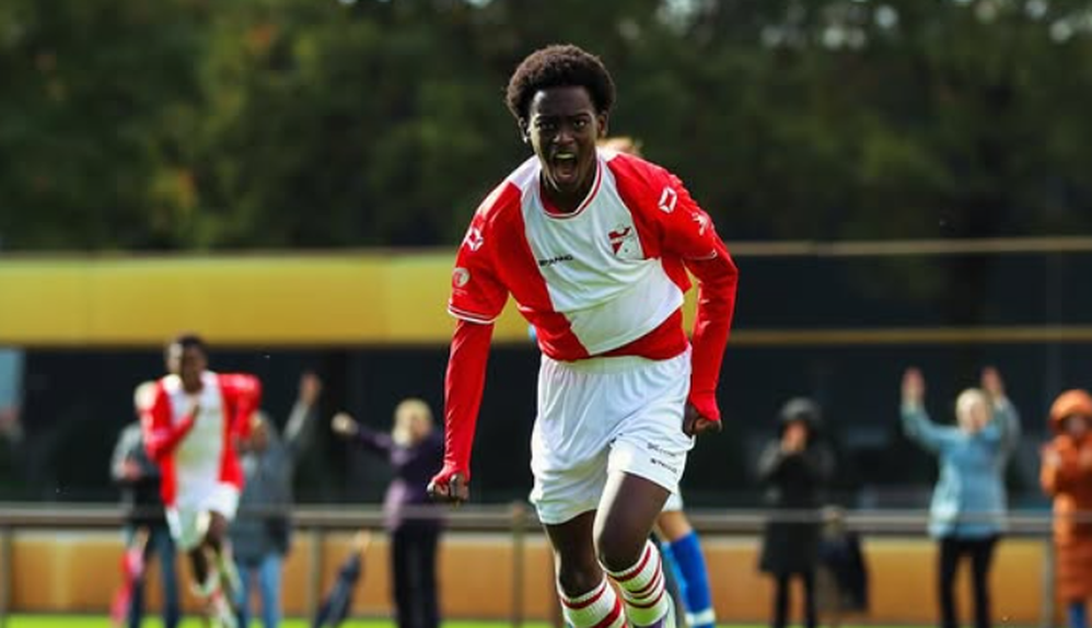 Samil Koroma, ponta de lança do Emmen (foto: Samil Koroma/Instagram)