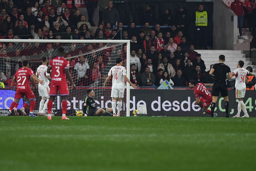 Trubin ficou mal na fotografia no golo de Héctor Hernández - Foto: Rogério Ferreira/Kapta+