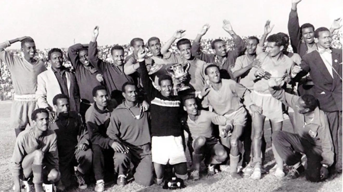 Mundial 1966 sem equipas africanas. O torneio de 1966 em Inglaterra ficou marcado por um aspeto que muitas vezes passa despercebido: a ausência de equipas africanas. Foto CAF
