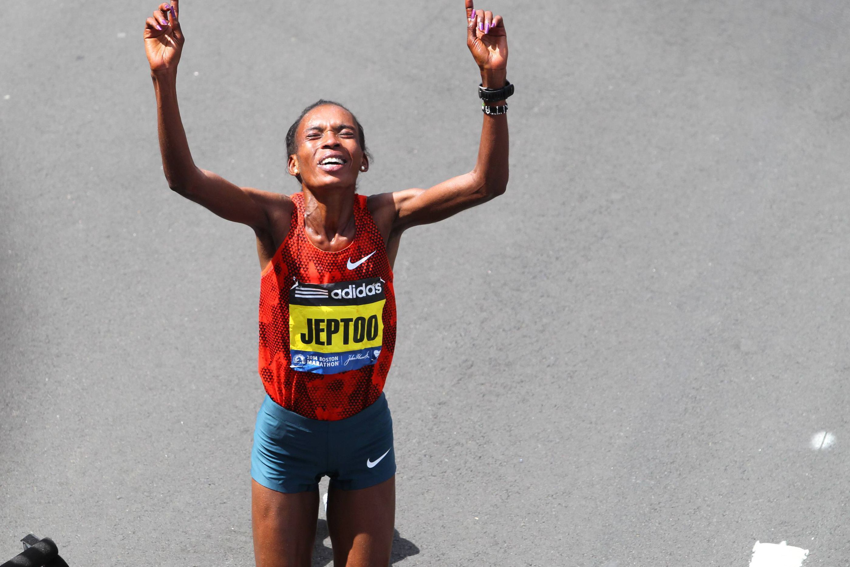 A vitória de Rita Jeptoo em 2014 na maratona de Boston. IMAGO