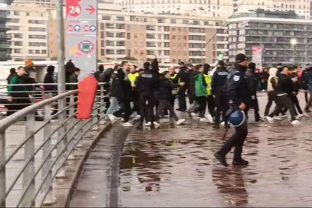 Primeiros adeptos do Sporting a chegar à Luz