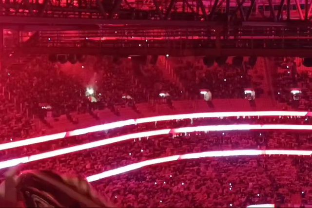 Pirotecnia na bancada do Sporting