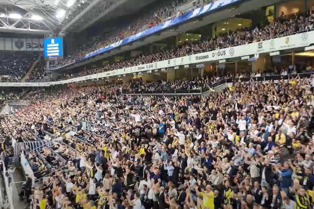 Fenerbahçe adia decisão de deixar liga turca após AG com mais de 20 mil adeptos