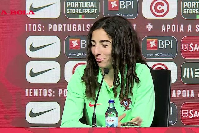 «Vimos de clubes rivais, mas quando estamos aqui dentro isso não importa»