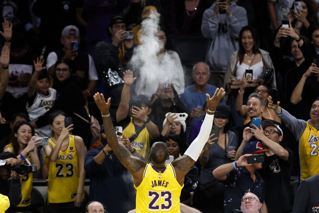 LeBron e o fim de carreira: «Não vou jogar mais 21 anos, isso é certo!»