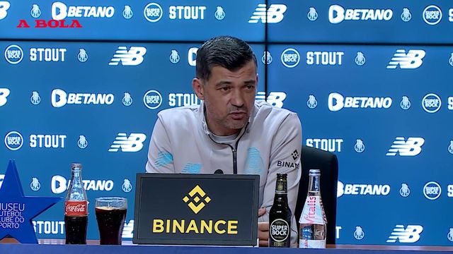 Conceição: «Sou funcionário, não comento o número 1 do clube»