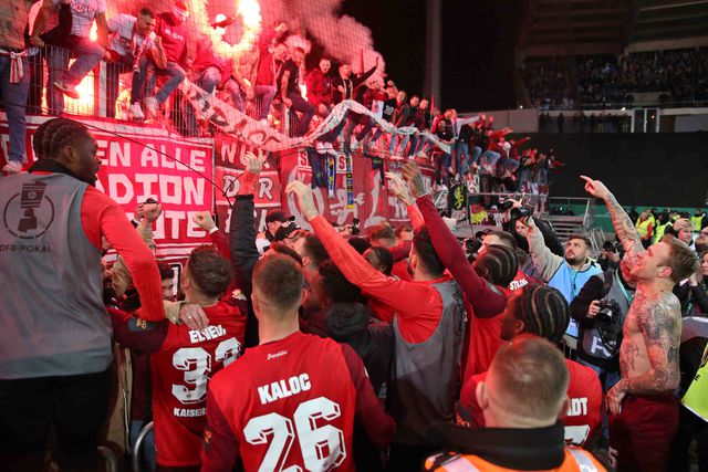 Taça da Alemanha: Kaiserslautern está na final após 21 anos