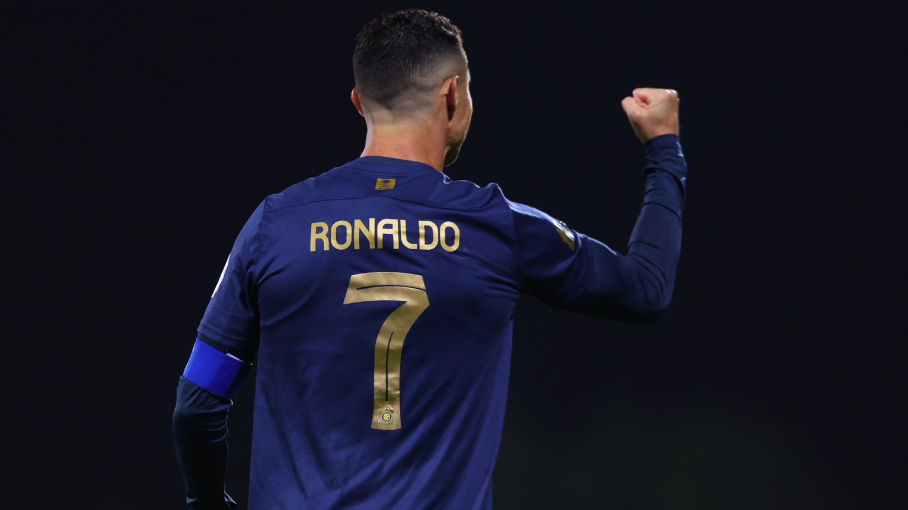 Ronaldo faz três golos e duas assistências… em 45 minutos (vídeos)