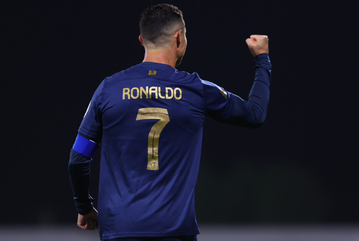 Ronaldo faz três golos e duas assistências… em 45 minutos (vídeos)