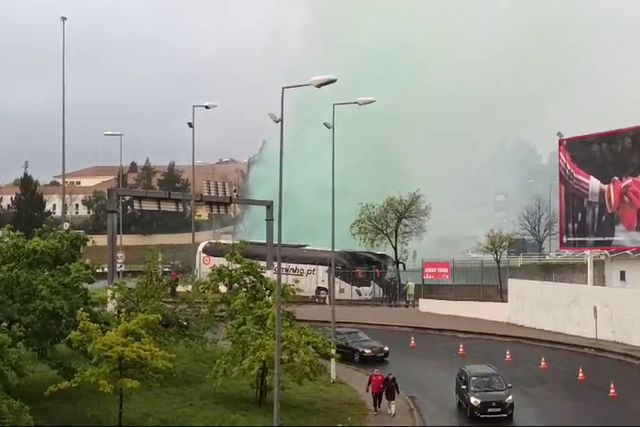 Adeptos do Sporting estão perto da Luz