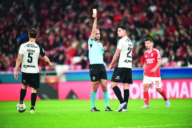 Farense: Marreco obrigado a mexer em onze vencedor