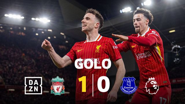 VÍDEO: com classe, Diogo Jota coloca Liverpool a vencer no dérbi de Merseyside