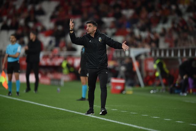 Farense: derrota com o Famalicão pode ditar já a descida