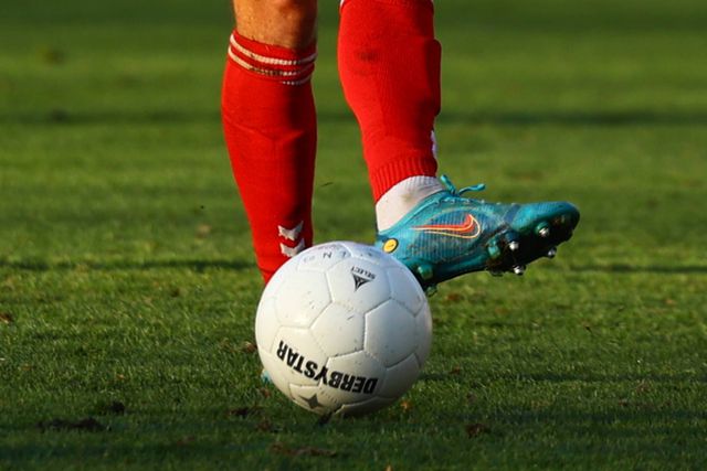 Árbitro termina jogo mais cedo após agressões entre jogadores e adeptos no Algarve