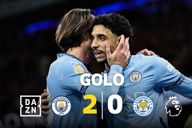 VÍDEO: guarda-redes do Leicester faz 'oferta' e Marmoush agradece